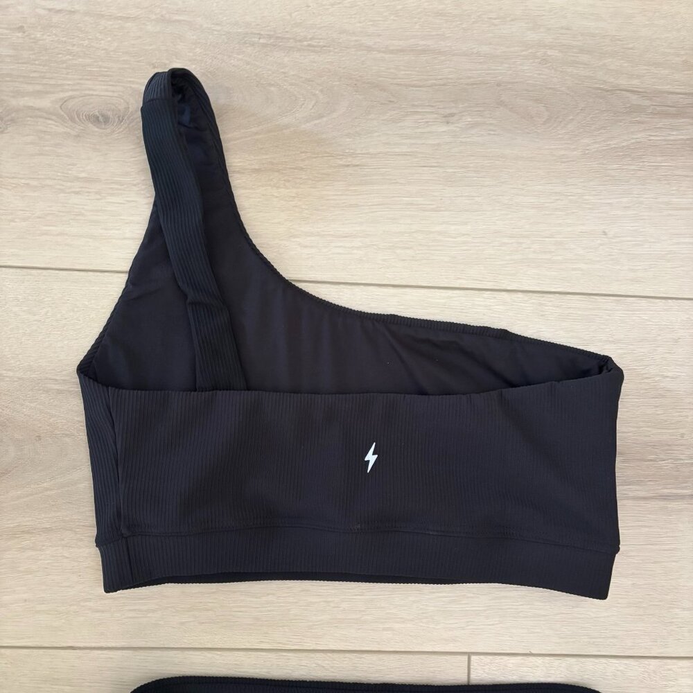 ELECTRIC YOGA Rib Legging & Off Shoulder Rib Bra Set - Picture 6 of 12